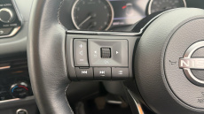 Nissan Qashqai 1.3 DiG-T MH Acenta Premium 5dr Petrol Hatchback